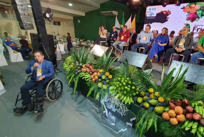 Sistema Estadual de Agricultura participa de evento da Fruticultura Tropical no Norte de Minas