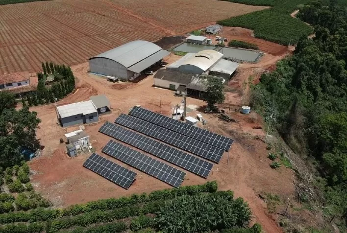 Produtor de café do interior do Espírito Santo economiza mais de R＄ 46 mil mensais na conta de energia com usinas solares