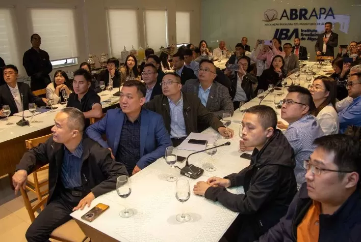 Abrapa recebe grupo de industriais de insumos agrícolas chineses e debate a interdependência entre os dois países