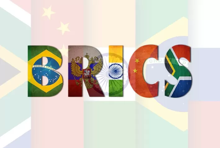 Banco dos Brics se volta para moedas locais conforme sanções à Rússia fazem efeito