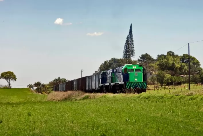 INFRAESTRUTURA: Estado do PR vai protocolar no Ibama estudos atualizados sobre o traçado da Nova Ferroeste