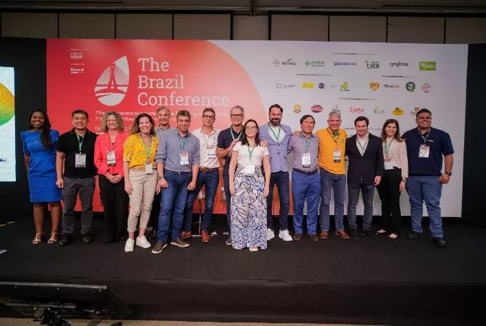 Conexão e muitos negócios são os resultados da Feira Internacional do setor de frutas, flores, legumes e verduras