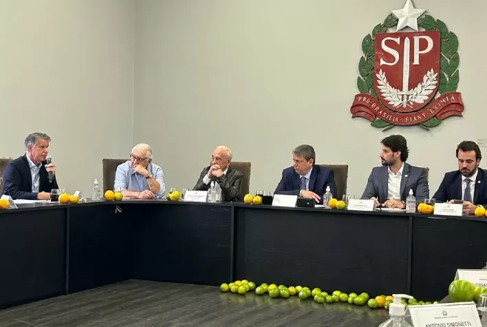 Governador de SP anuncia criação de Comitê Estadual para conter avanço do greening