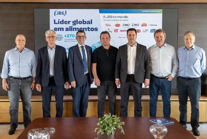 JBS estuda fábrica de biodiesel e de suíno em áreas de menor IDH do Paraná