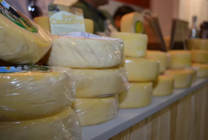 Queijo mineiro movimenta a economia e conquista paladares
