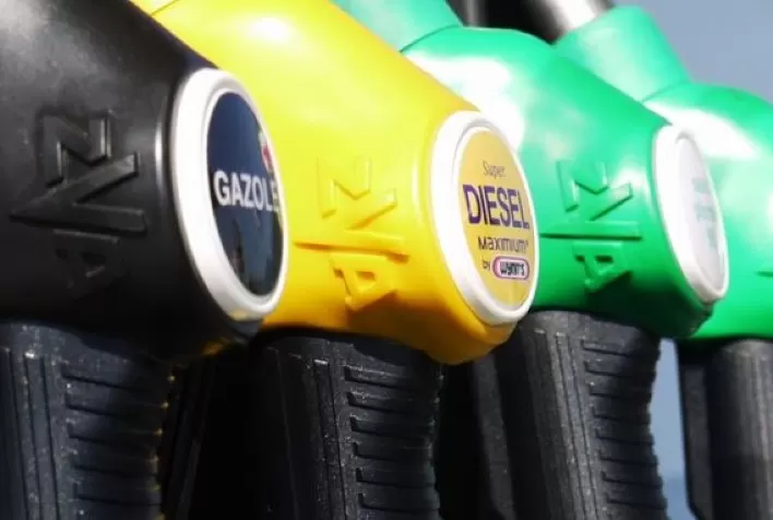 Estabilidade nos combustíveis: Diesel, gasolina e etanol mantêm preços firmes nos postos brasileiros, informa ValeCard