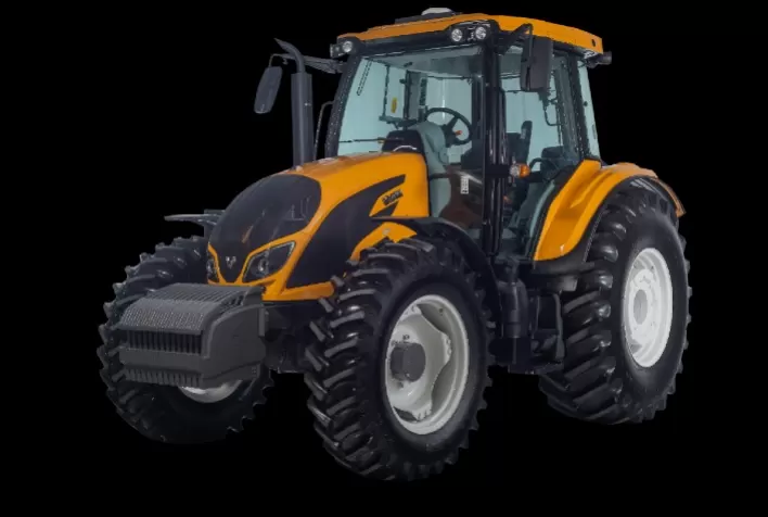 Vencedor do prêmio “Trator do Ano 23/24”, série A4 HiTech da Valtra é um dos destaques da marca para a Coopavel