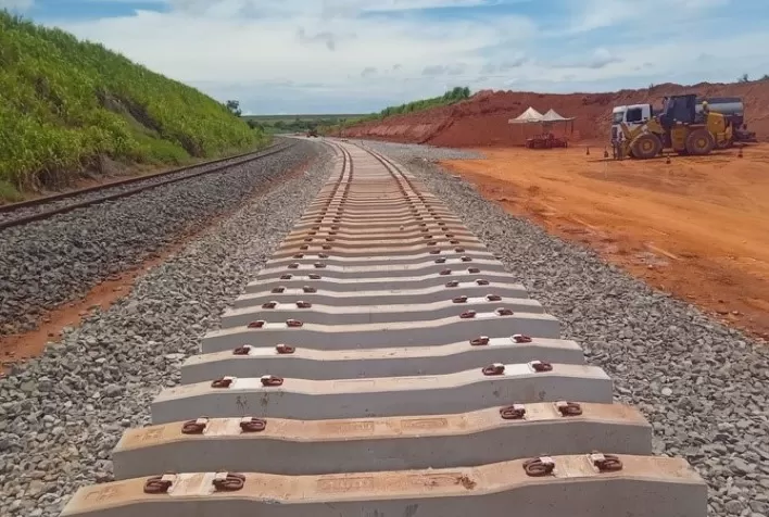Rumo entrega os primeiros quilômetros de trilhos da Ferrovia Estadual de Mato Grosso
