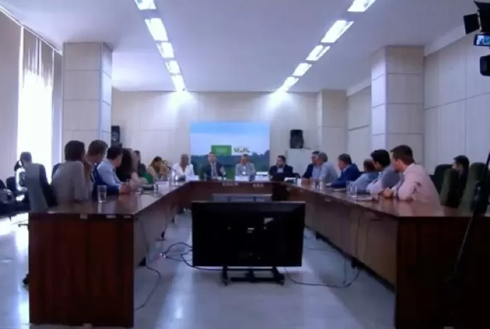 CNA discute demandas e panorama das cadeias de grãos, feijão e pulses