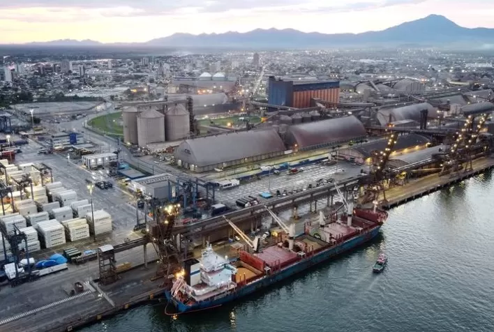 COMÉRCIO EXTERIOR: Com US$ 5,4 bilhões no 1º trimestre, Paraná segue como maior exportador do Sul