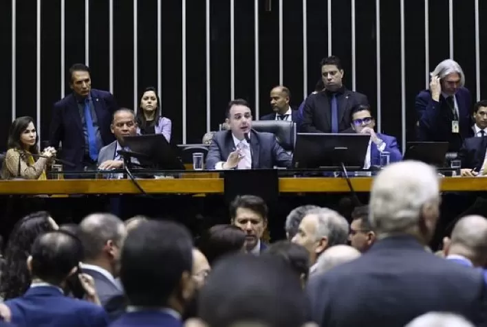 Congresso Nacional anula vetos relacionados a Pesticidas e Regularização Fundiária