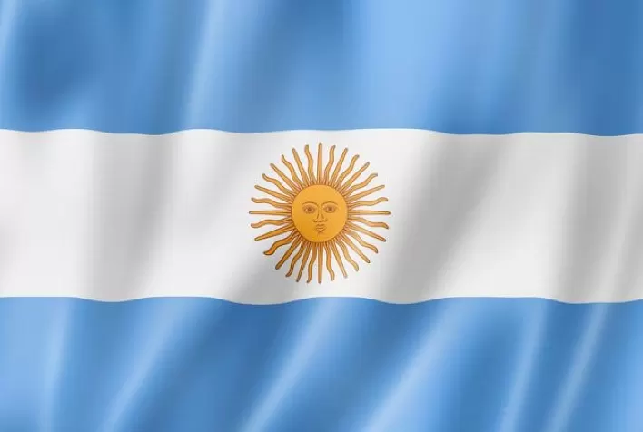 Inflação na Argentina aproxima-se de 300%, porém com desaceleração dos preços