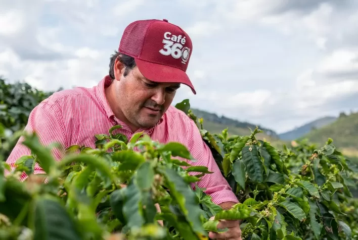 Stoller Participa da ExpoCafé e Alerta Produtores sobre Cuidados Essenciais na Florada