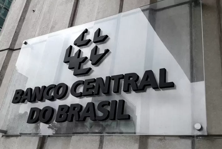 Atividade Econômica Estaciona em Abril, Revela Banco Central