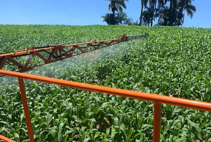Uso de Defensivos Agrícolas no Brasil Aumenta 10,5% em 2023, Indica Pesquisa