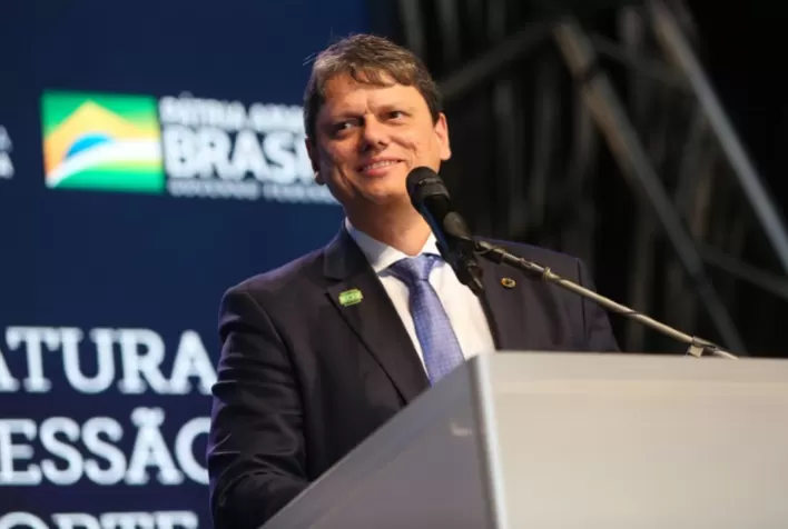 Facções Criminosas Expandem Influência no Setor de Combustíveis