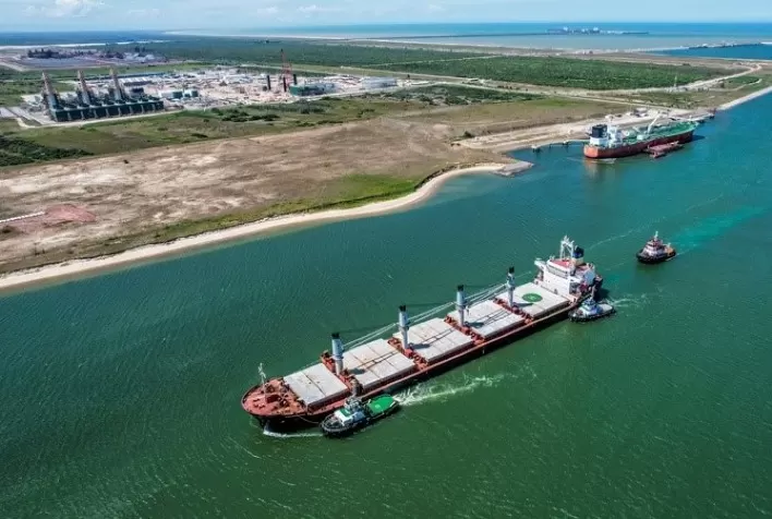 Porto do Açu Avança na Sustentabilidade e Desenvolvimento Econômico em 2023