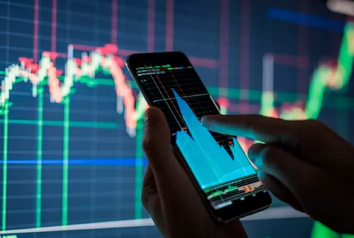 Mercados Europeus Sobem Impulsionados por PMI Mistos; Expectativas sobre Jackson Hole Crescem