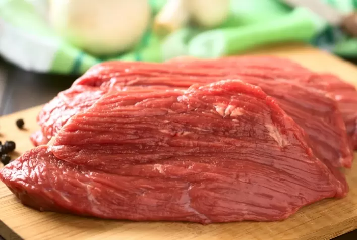 Canadá retoma importação de carne bovina brasileira