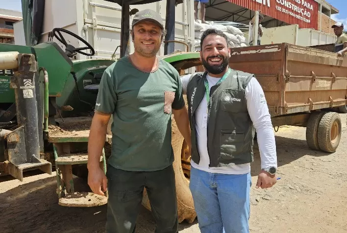 Produtores Rurais de Paula Cândido Reduzem Custos em Compra Coletiva de Insumos