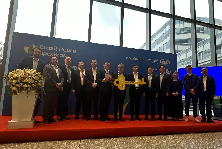 ApexBrasil Recebe Chaves da Casa Brasil em Xangai para Impulsionar o Comércio Exterior