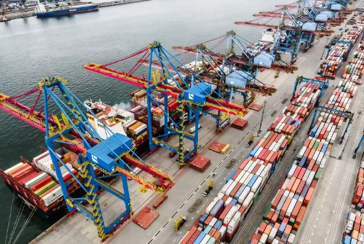 Porto de Santos Registra Maior Movimentação de Cargas em Outubro e Projeta Recorde Anual para 2024
