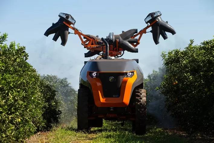 Investimentos em Máquinas Autônomas Impulsionam Produtividade na Cultura da Laranja