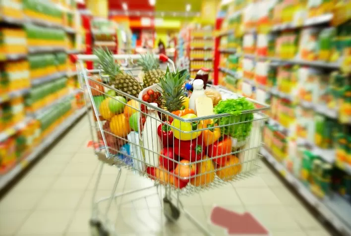 Vendas no Varejo Registram Crescimento de 4,2% em 2024, Impulsionadas pelo Setor de Alimentos e Bebidas