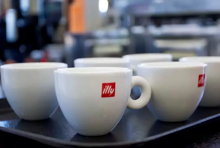 illycaffè registra crescimento recorde em 2024 e amplia rentabilidade pelo terceiro ano consecutivo