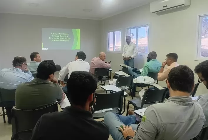 Produtores discutem soluções para solos restritivos com manejo biológico à base de Microgeo
