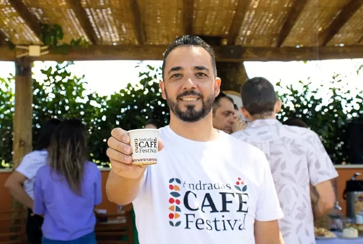 Festival em Minas Gerais celebra a nova geração do café com competições inéditas e experiências sensoriais