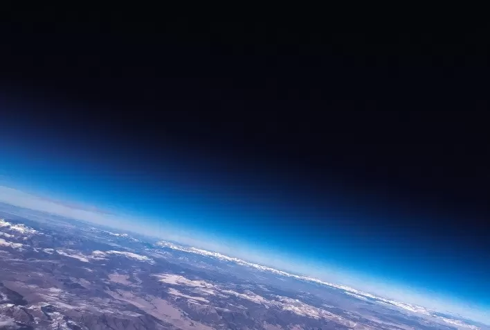 Conectividade por satélite transforma acesso à informação em áreas remotas