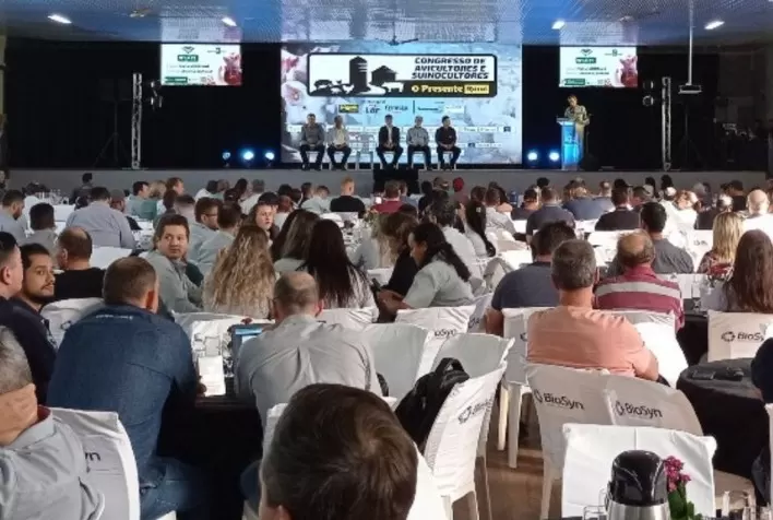 Alimenta 2025: Congresso em Curitiba reunirá cadeia da proteína animal com foco em inovação, sustentabilidade e negócios