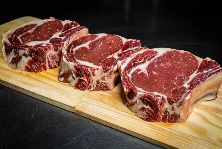 Tarifa de 50% imposta pelos EUA à carne bovina brasileira pode prejudicar mais os americanos, avalia DATAGRO