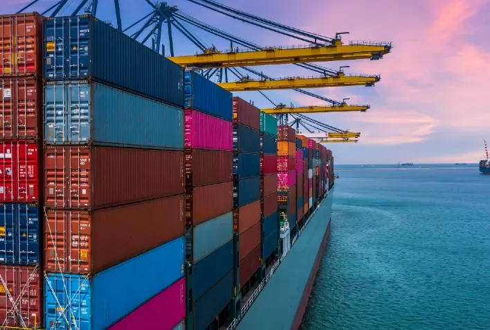 Exportações brasileiras para a China recuam 7,5% no primeiro semestre; importações batem recorde