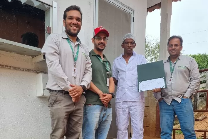 Produtor de Queijo Minas Artesanal do Serro amplia renda após certificação oficial