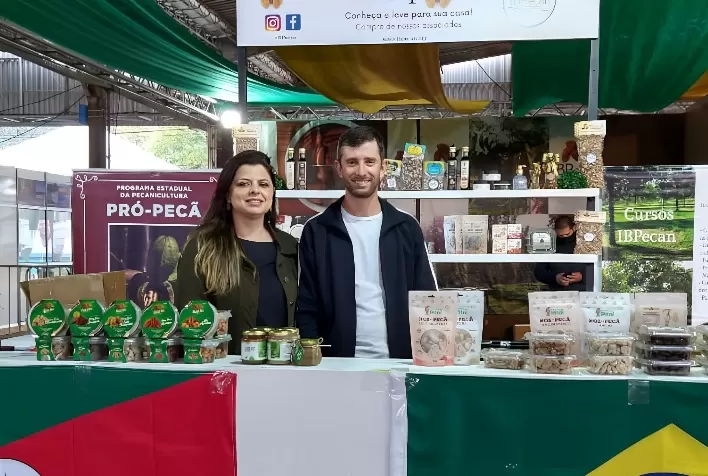 Pecanicultores destacam potencial da nogueira-pecã na Expointer 2025