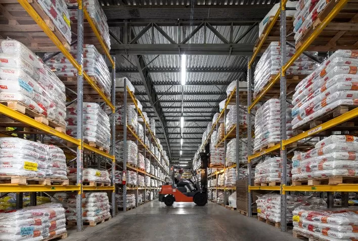 Estoque logístico brasileiro supera 41 milhões de m² e atinge recorde histórico