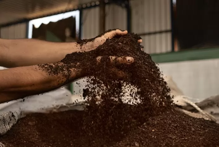 Borra de café é transformada em biometano e abastecerá indústria com energia limpa