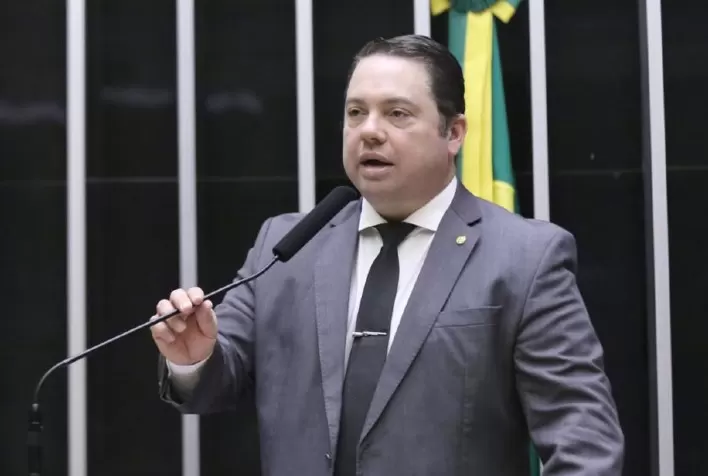 Câmara discute emenda que proíbe repasse de recursos federais a movimentos ligados a invasões de terras