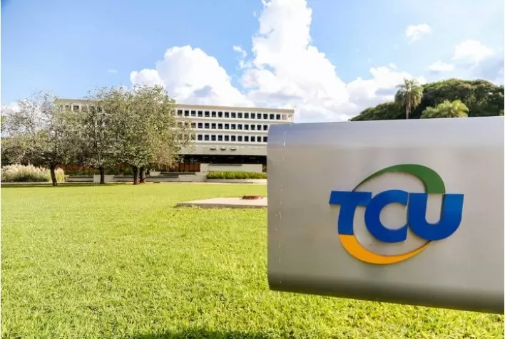 TCU alerta governo Lula sobre irregularidade em uso do piso da meta fiscal