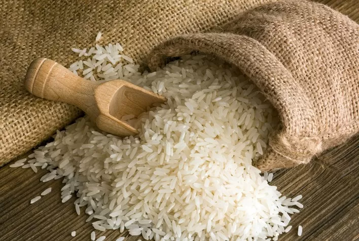 Preços do Arroz Caem Quase 40% em 2025 e Pressionam Produção no Brasil