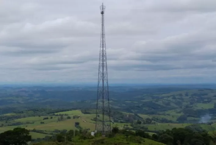 Paraná envia à Alep projeto para expandir internet e conectividade no campo com programa Paraná Conectado