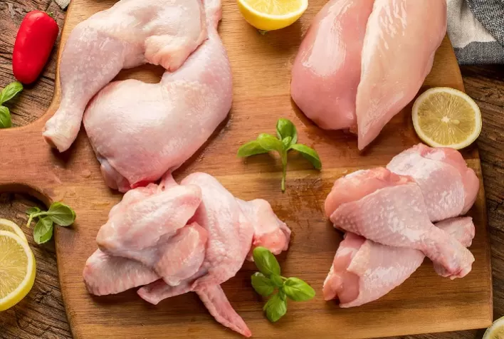 Carne de frango deve manter desempenho positivo em 2026, aponta Itaú BBA