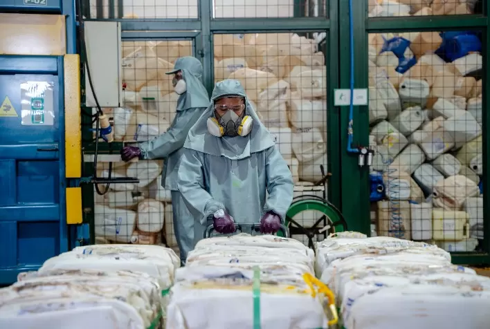 Brasil bate recorde histórico e destina 900 mil toneladas de embalagens de defensivos agrícolas de forma ambientalmente correta