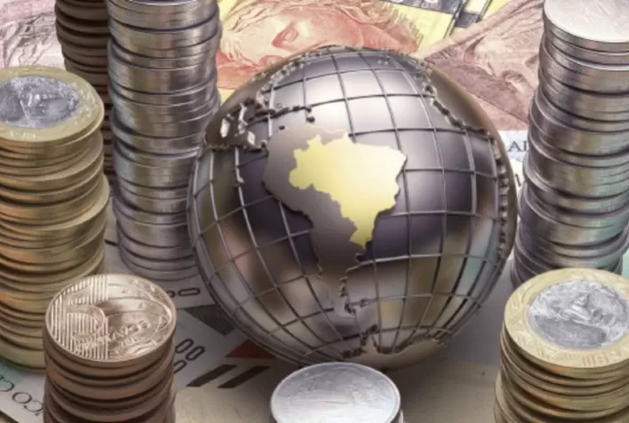 Tensões Geopolíticas e Cenário Fiscal Elevam Incertezas, mas Brasil Mantém Sinais de Resiliência Econômica