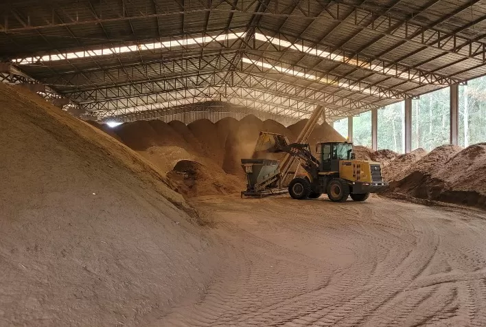 Indústria do tabaco transforma resíduo em fertilizante orgânico e impulsiona economia circular no campo
