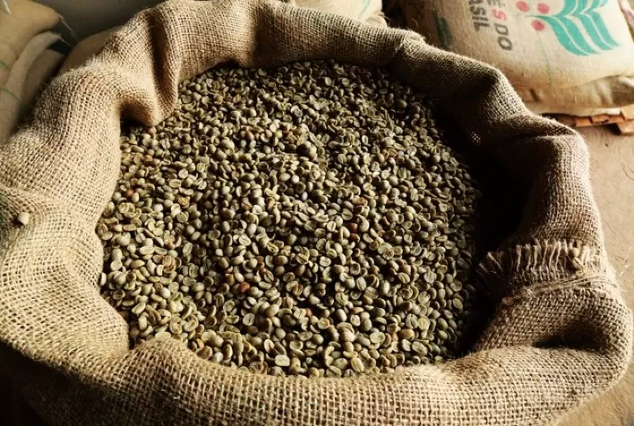 Café recupera parte das perdas e encerra semana em alta nas bolsas internacionais