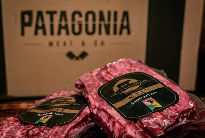 Carne Angus Certificada amplia presença no varejo premium durante a APAS Show 2026 em São Paulo