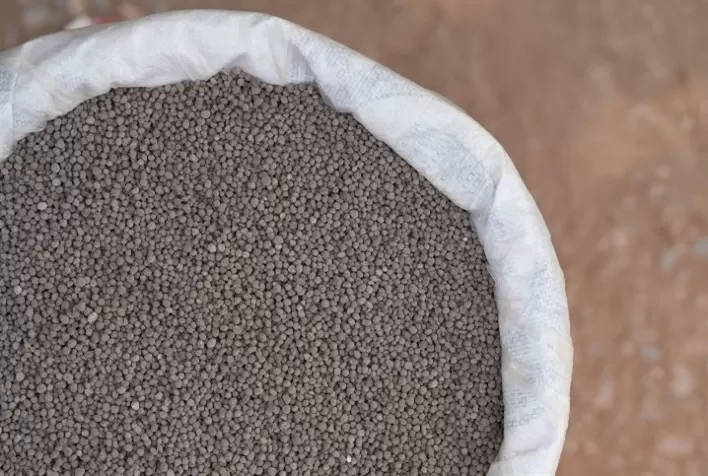 Crise global de fertilizantes ameaça safra de verão no Brasil e pressiona custos do milho